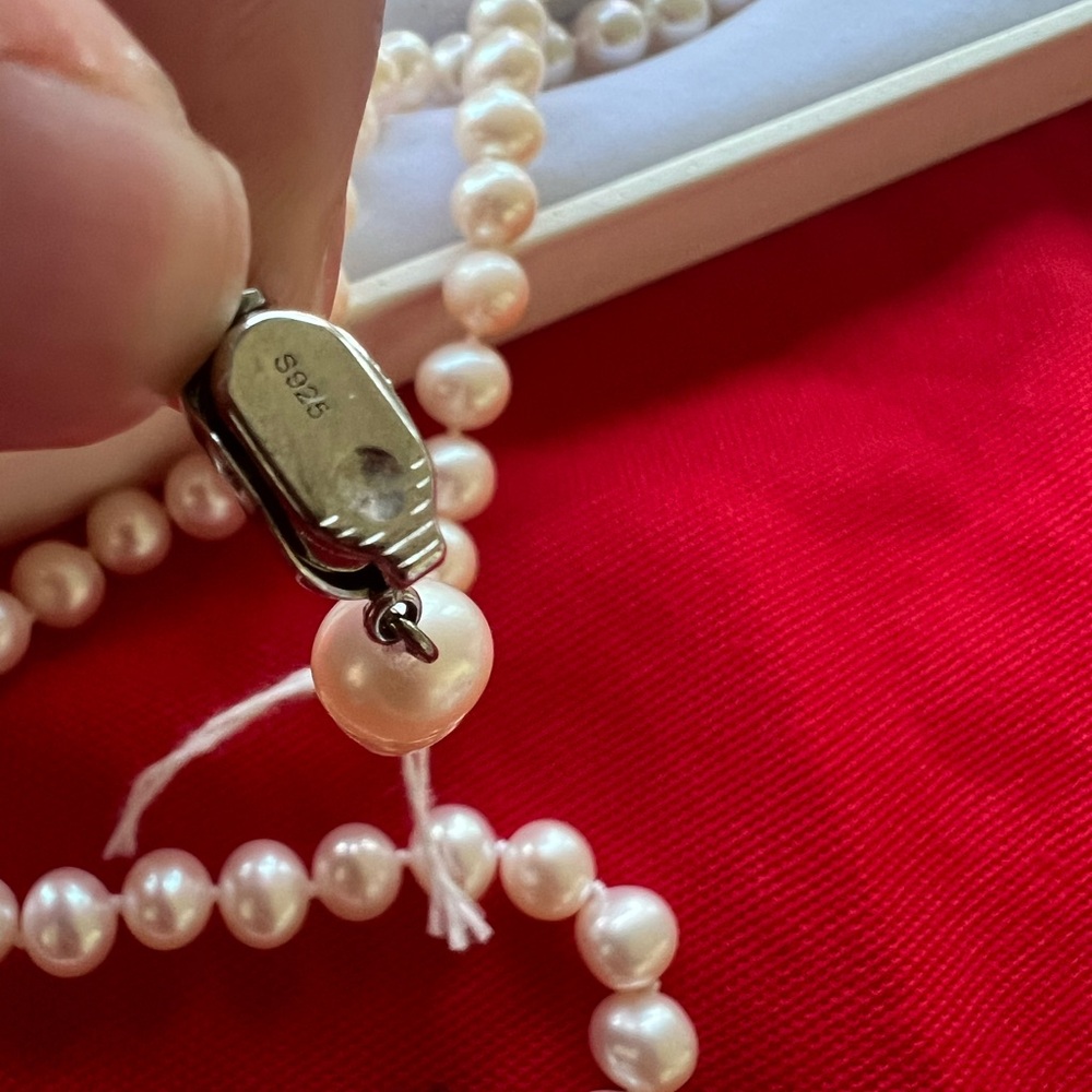 Viki Lynn Elegant Freshwater Necklace Pearl Jewelry Set - Picture 6 of 15